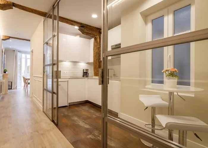 Paseo Del Arenal En El Casco Viejo *