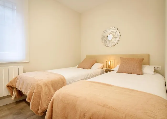 Paseo Del Arenal En El Casco Viejo