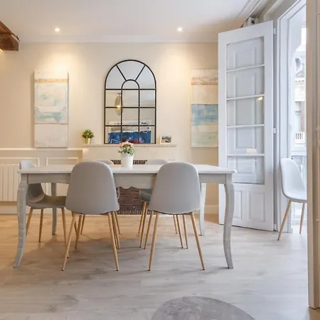 Paseo Del Arenal En El Casco Viejo Apartamento *